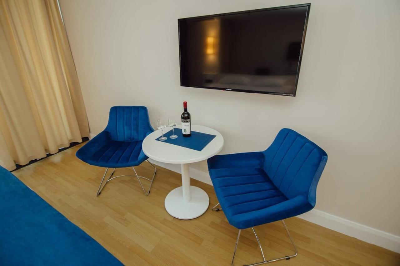 Nuage - 1St Line Sea View Apartments 바투미 외부 사진